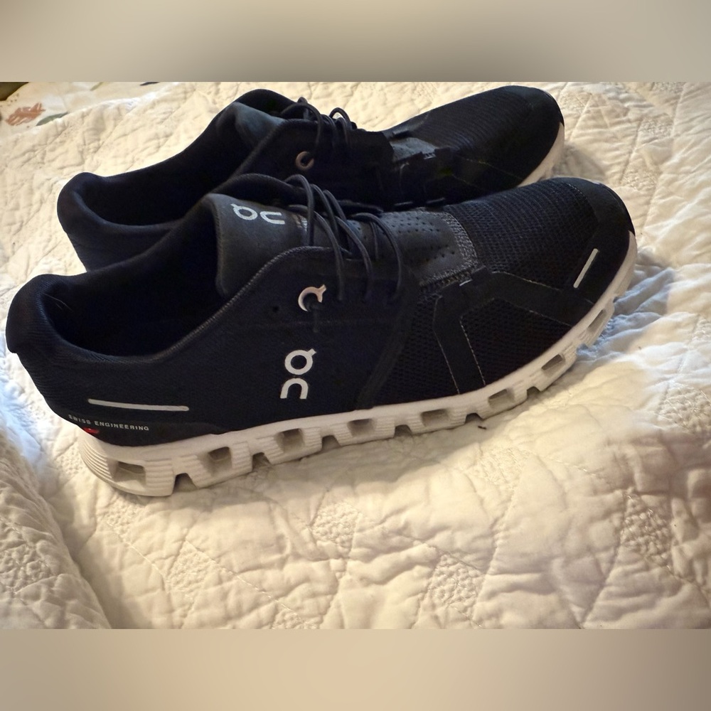On Running Black and White Athletic Shoes - Picture 1 of 9